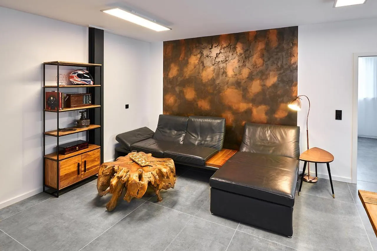 City Apartments Hannover 4*,